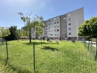 出卖 公寓房（非砖头） Székesfehérvár, 69m2